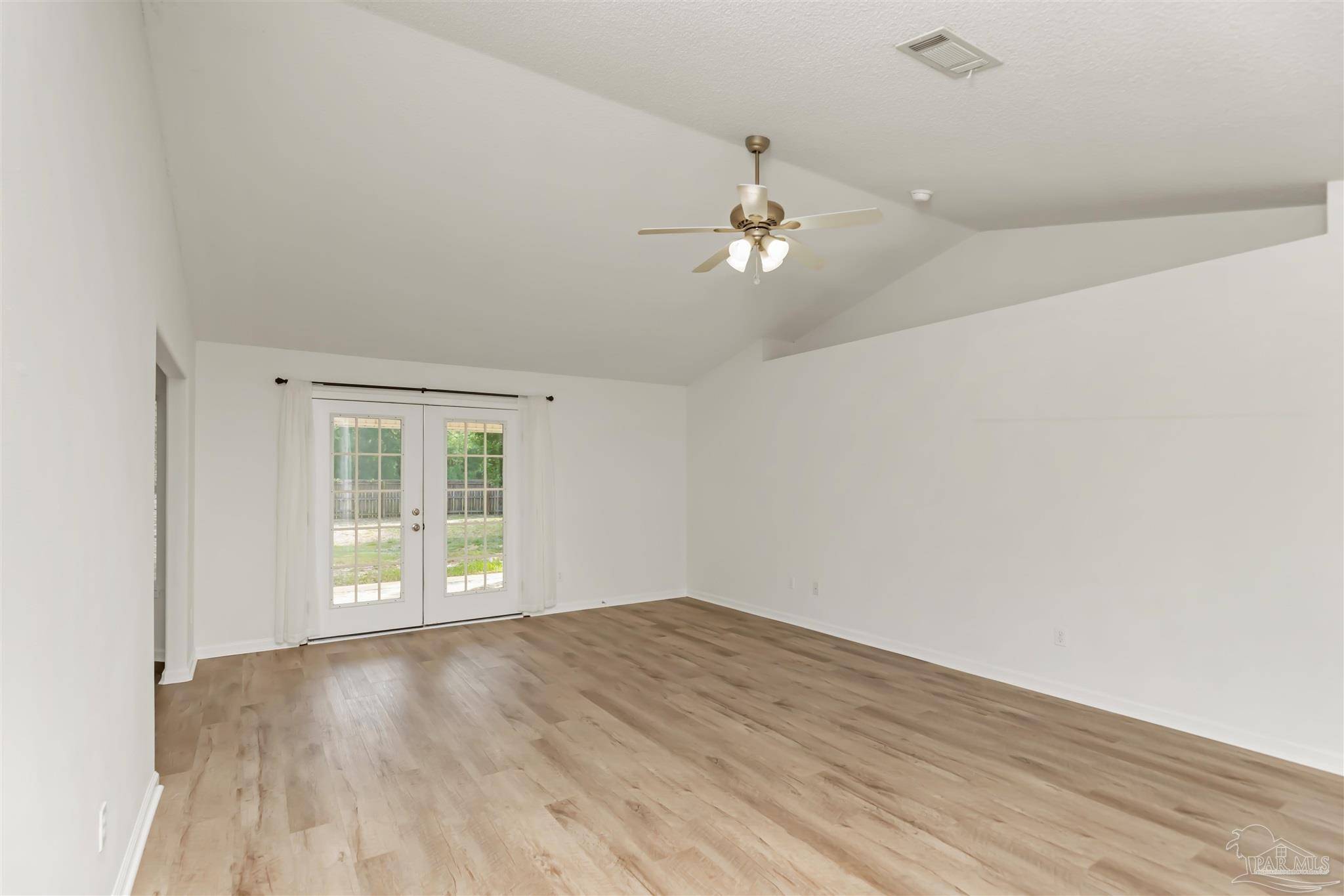 Navarre, FL 32566,2963 Albatross Dr