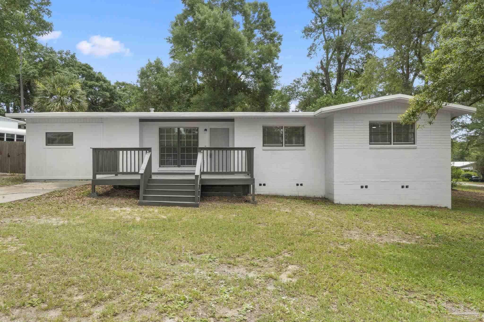 Milton, FL 32570,5326 Youpon Dr