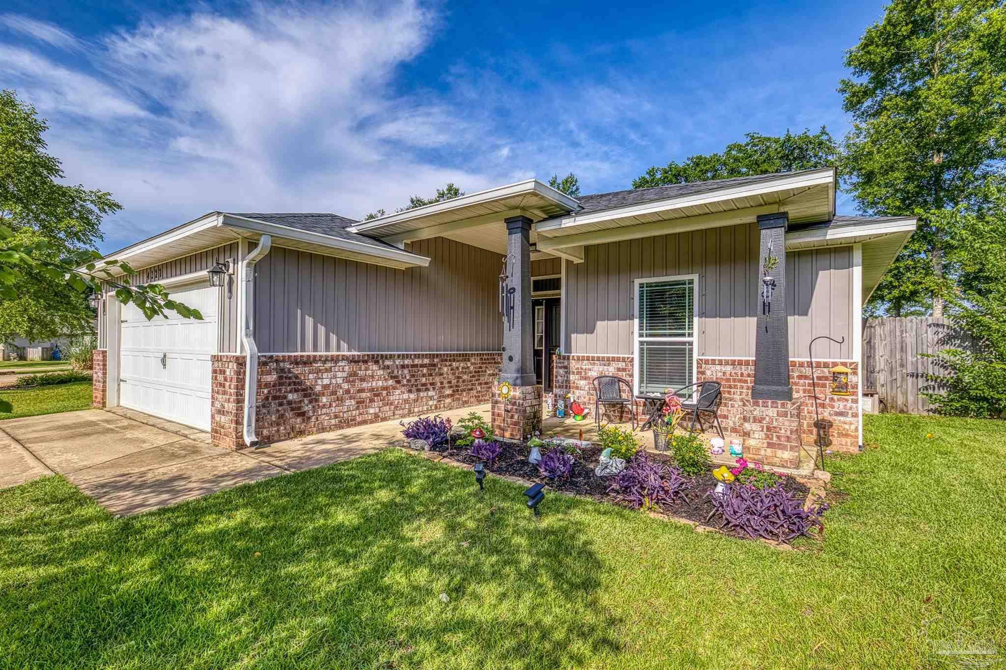 Pace, FL 32571,4327 Thistle Pine Ct
