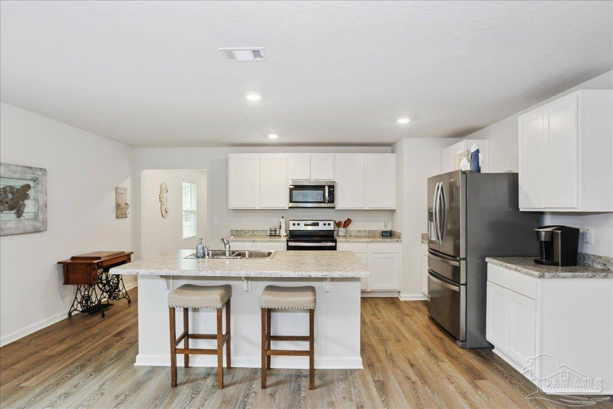 Pace, FL 32571,5451 Peach Dr
