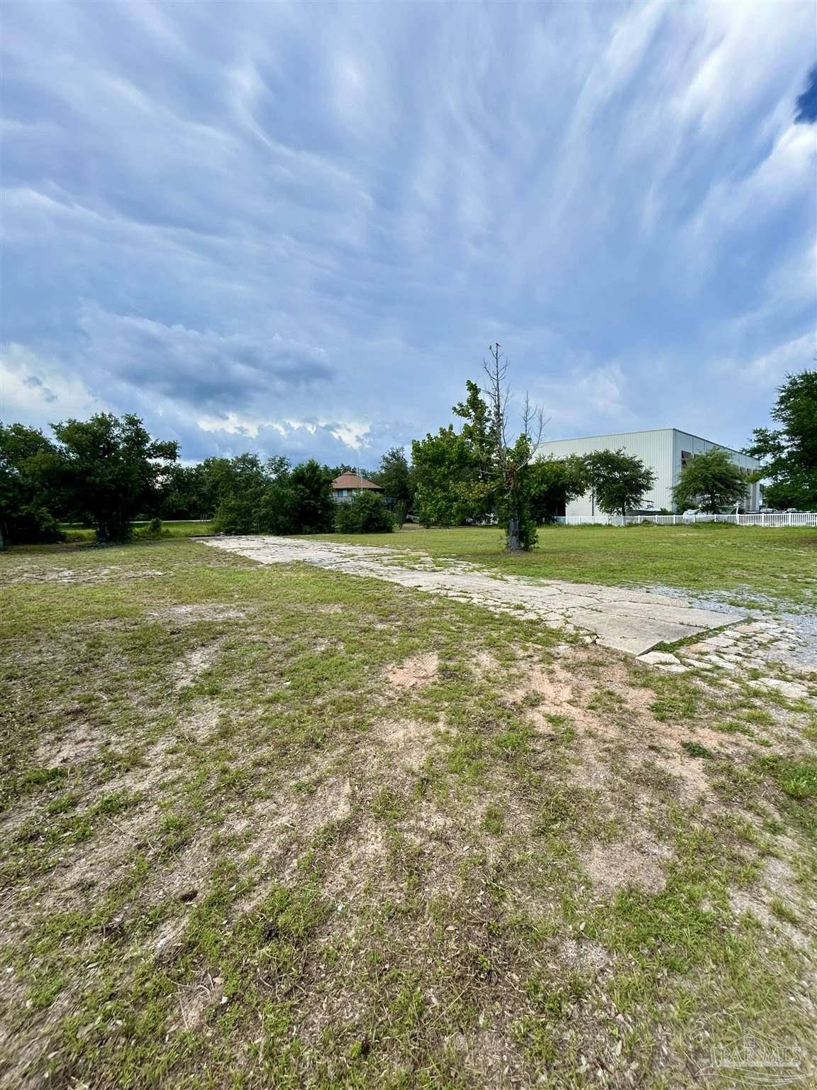 Pensacola, FL 32507,10108 Nelle Ave