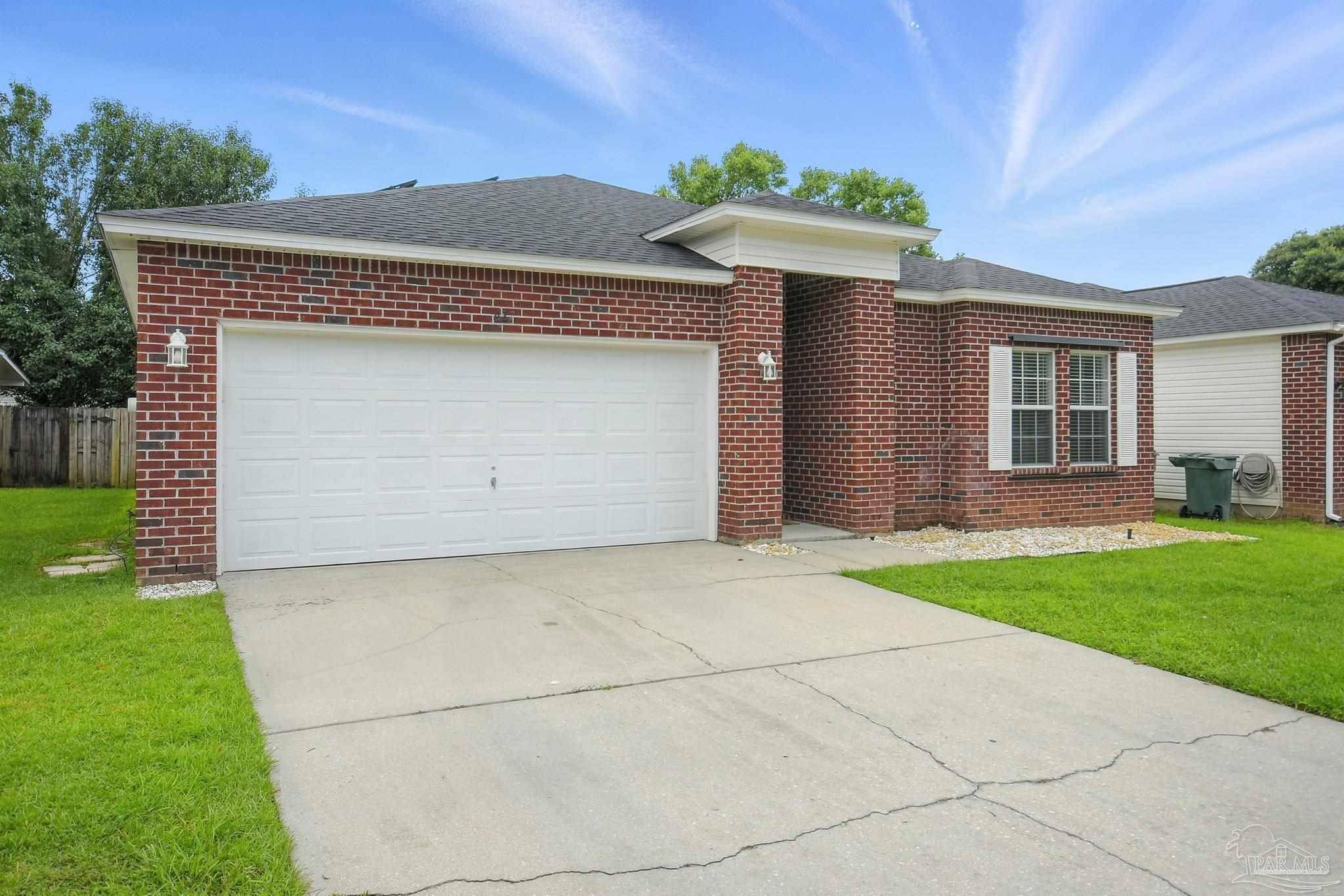 Pensacola, FL 32534,627 Saleta St