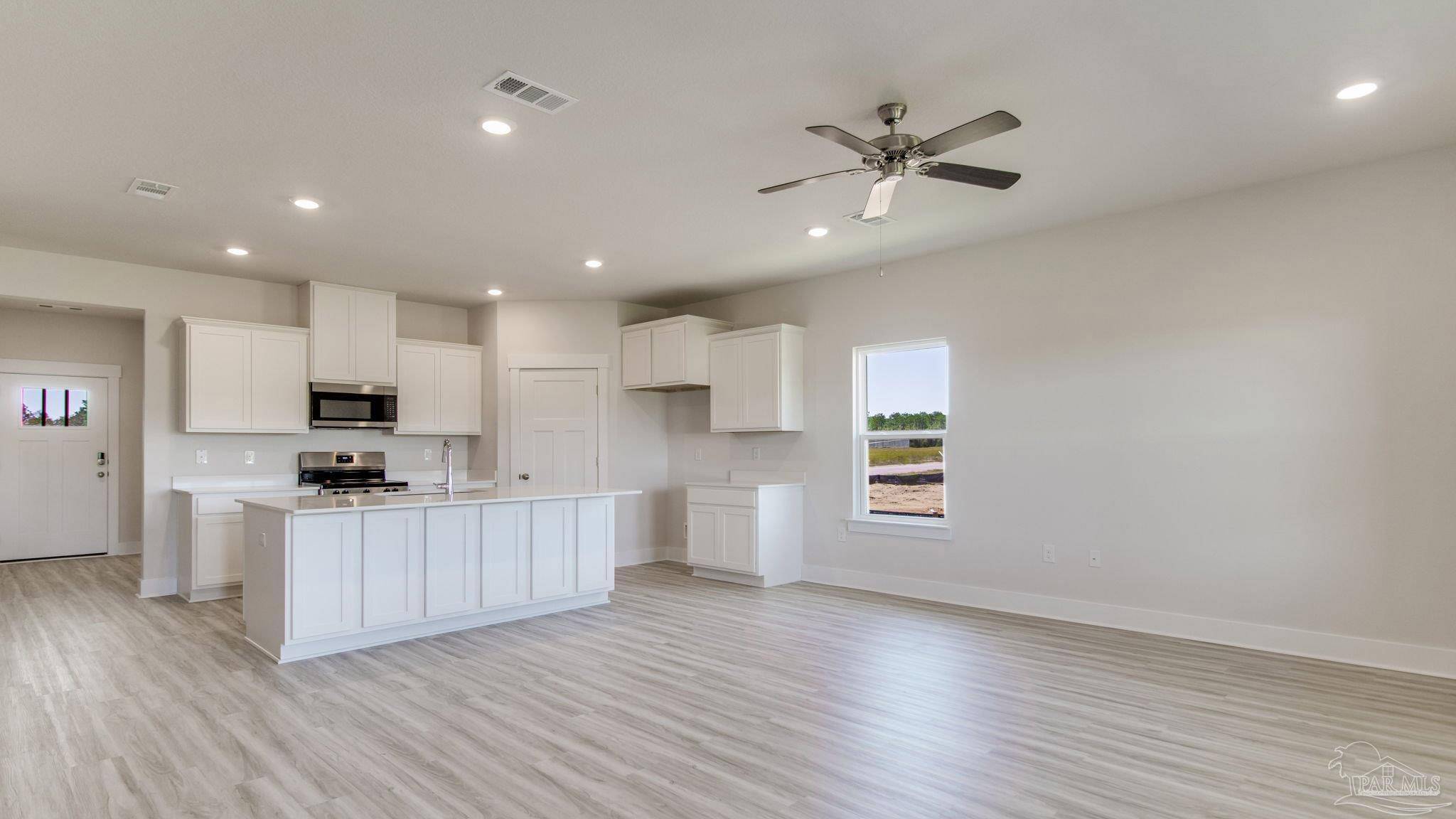Milton, FL 32583,8076 Fir Tree Dr