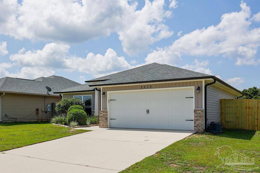 Pace, FL 32571,5535 Peach Dr
