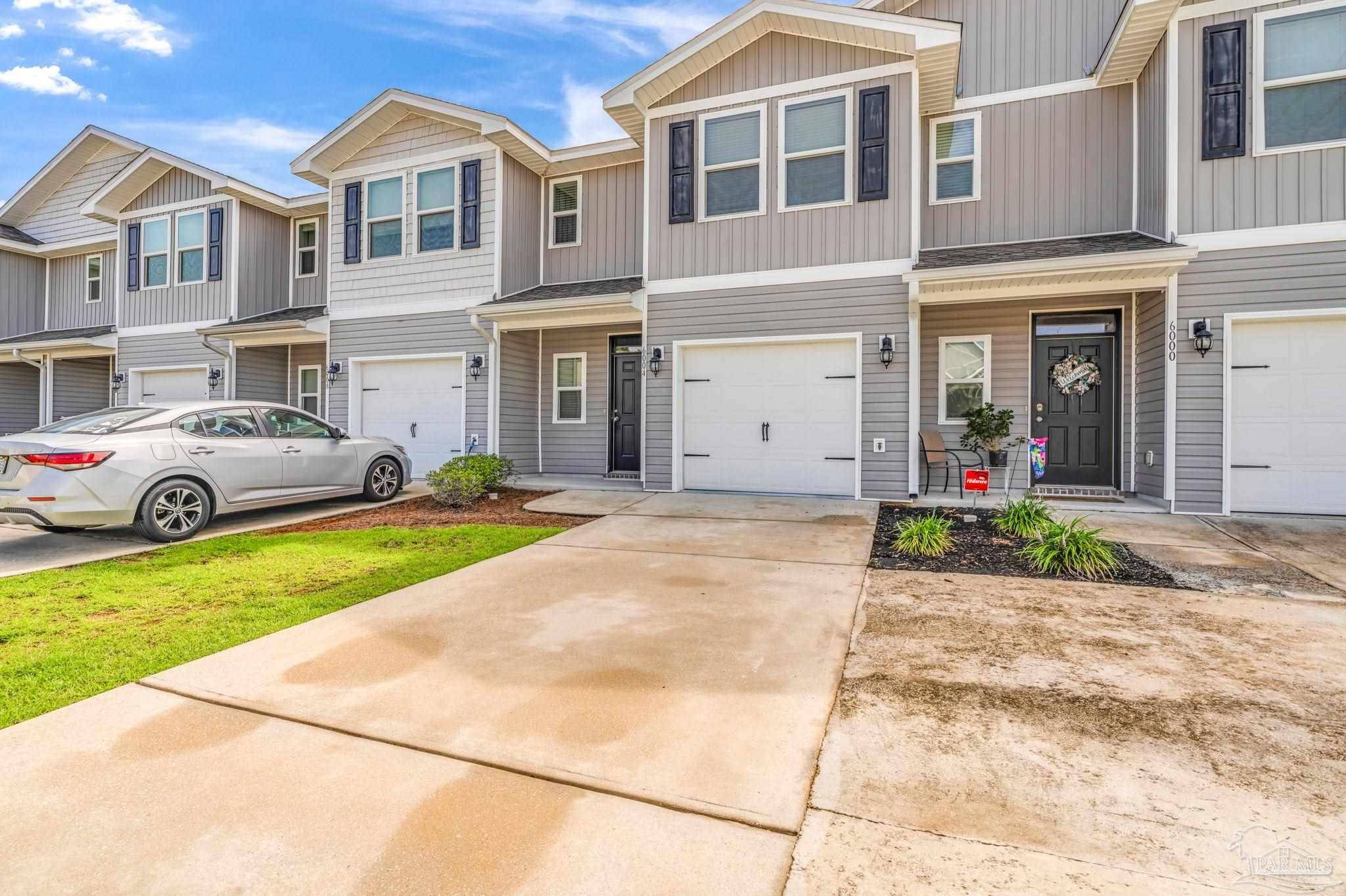 Pensacola, FL 32526,6004 Royal Port Ct