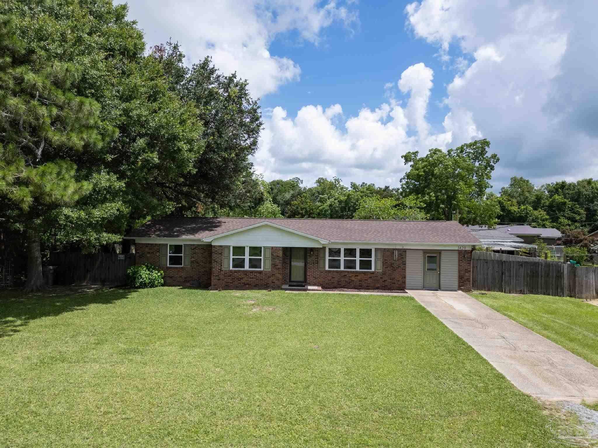 Cantonment, FL 32533,1420 Starlight Dr