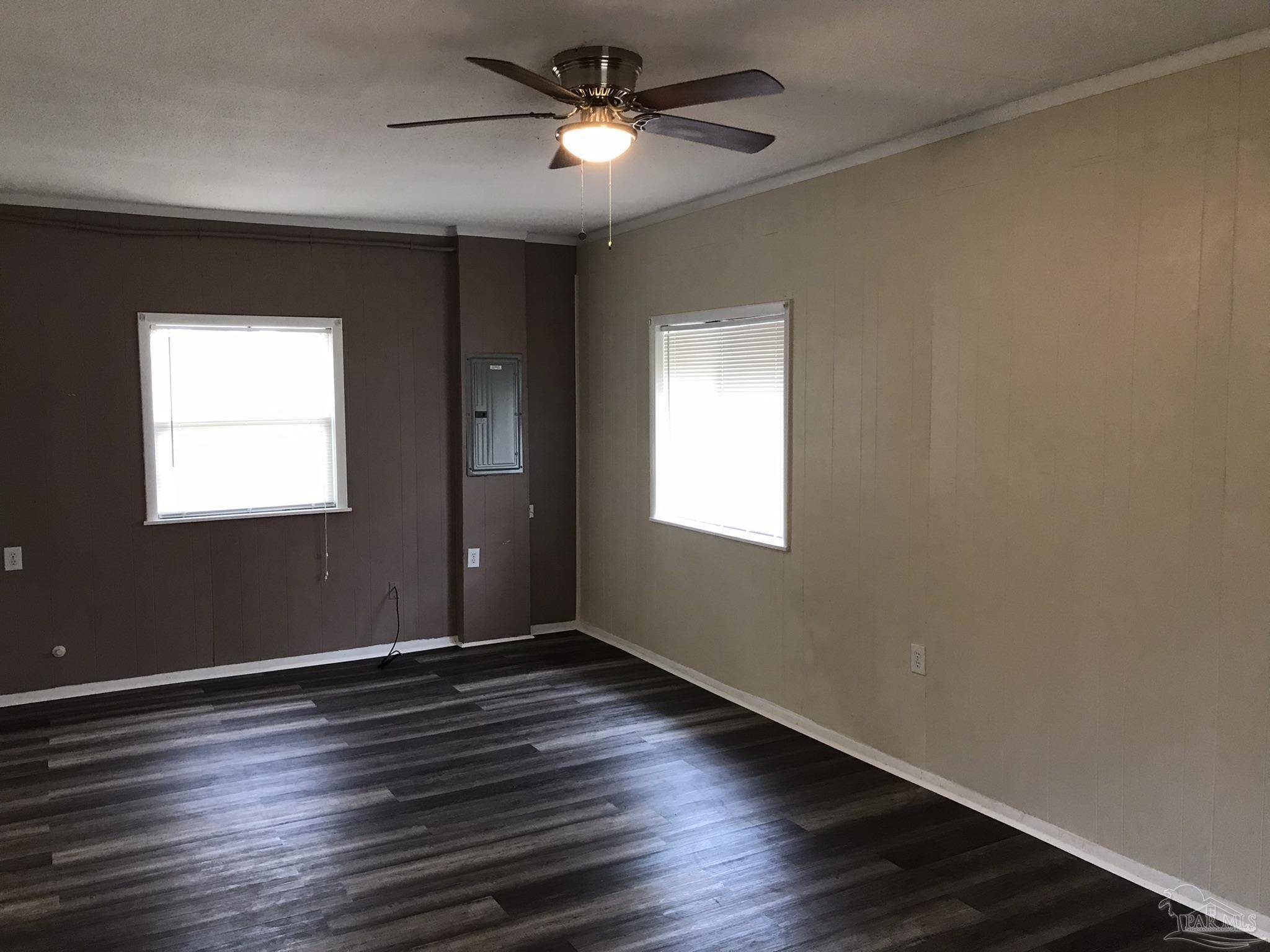 Pensacola, FL 32506,907 N 57th Ave