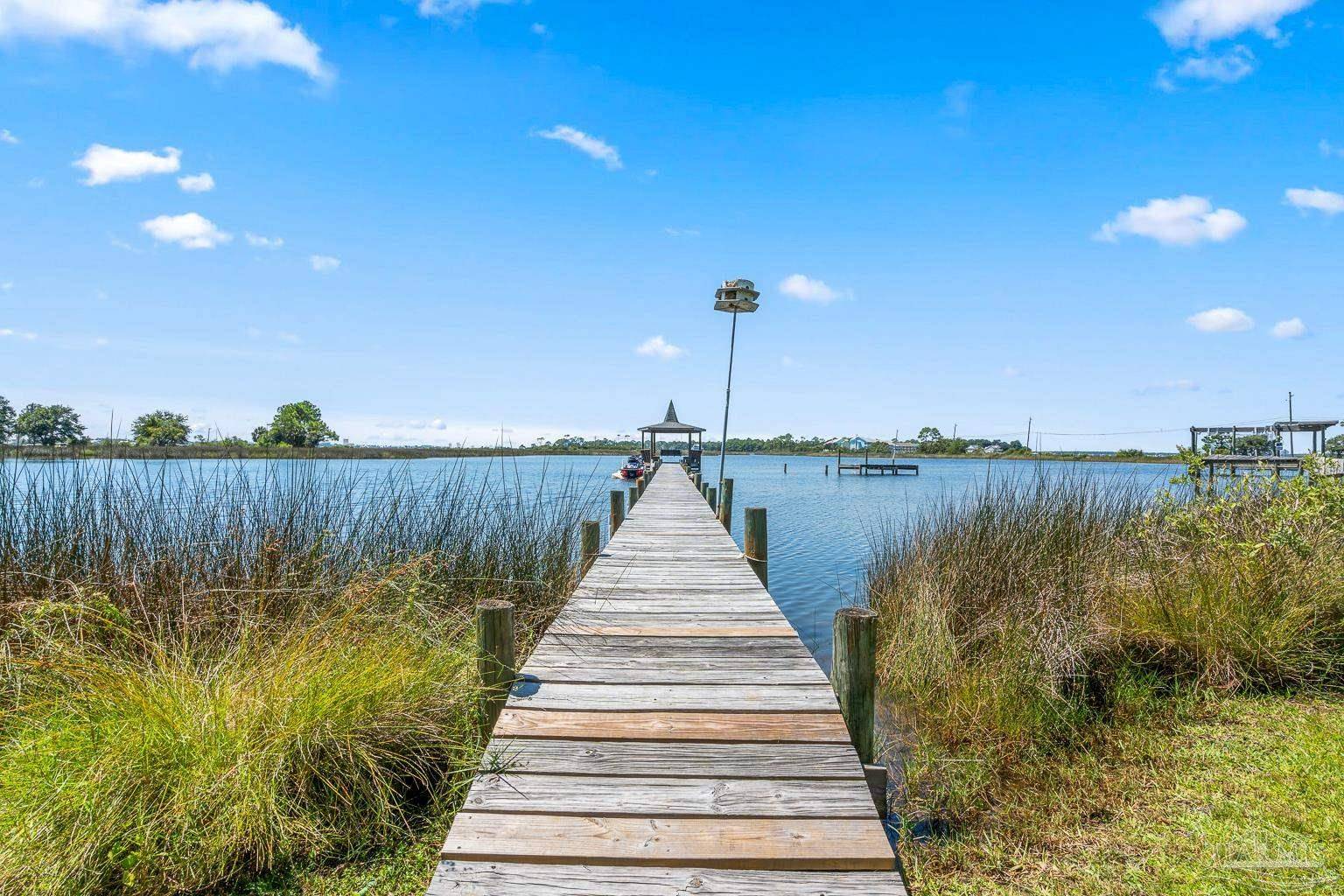 Pensacola, FL 32507,15017 Innerarity Pt Rd