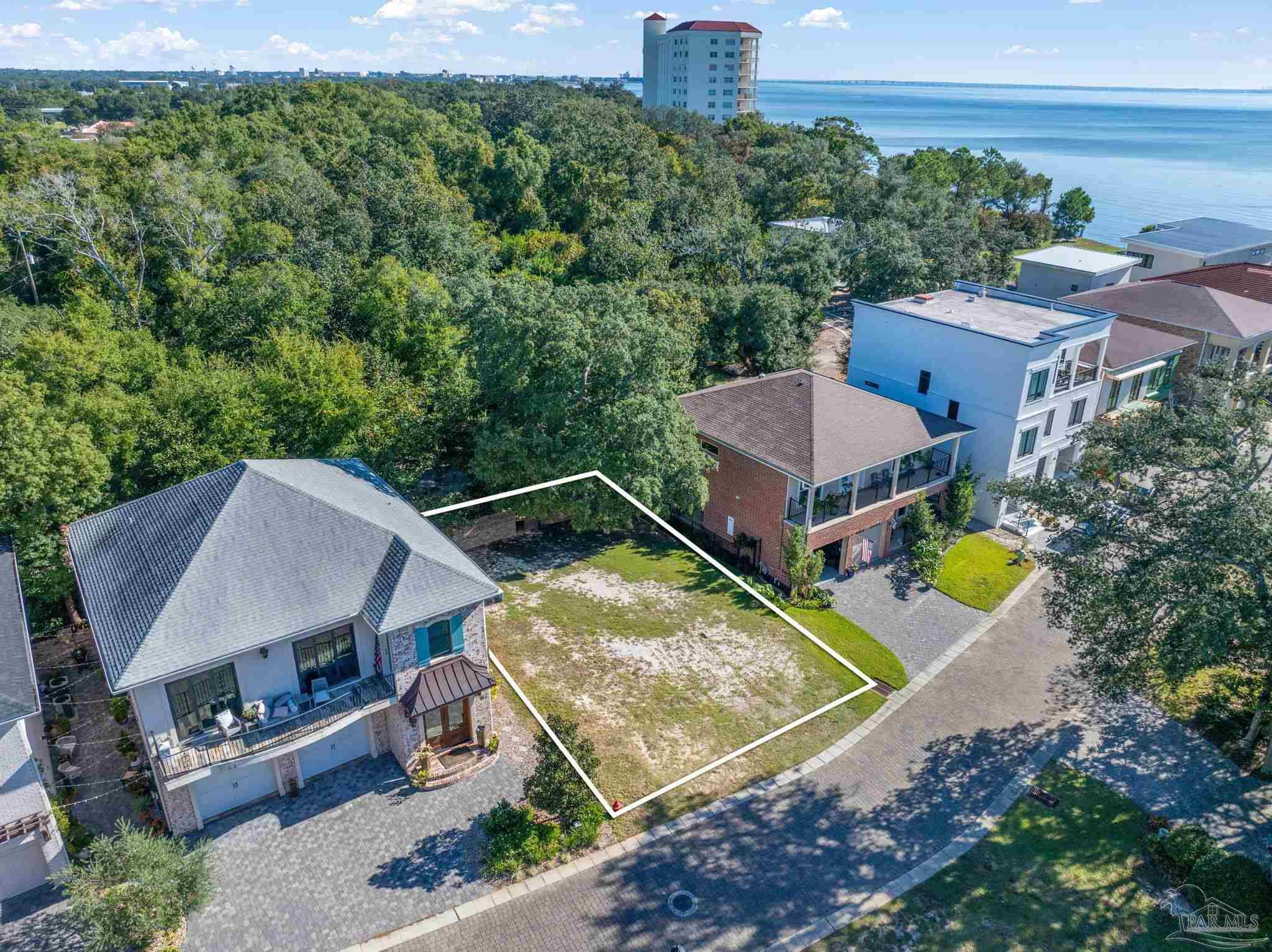 Pensacola, FL 32507,1514 White Caps Ln