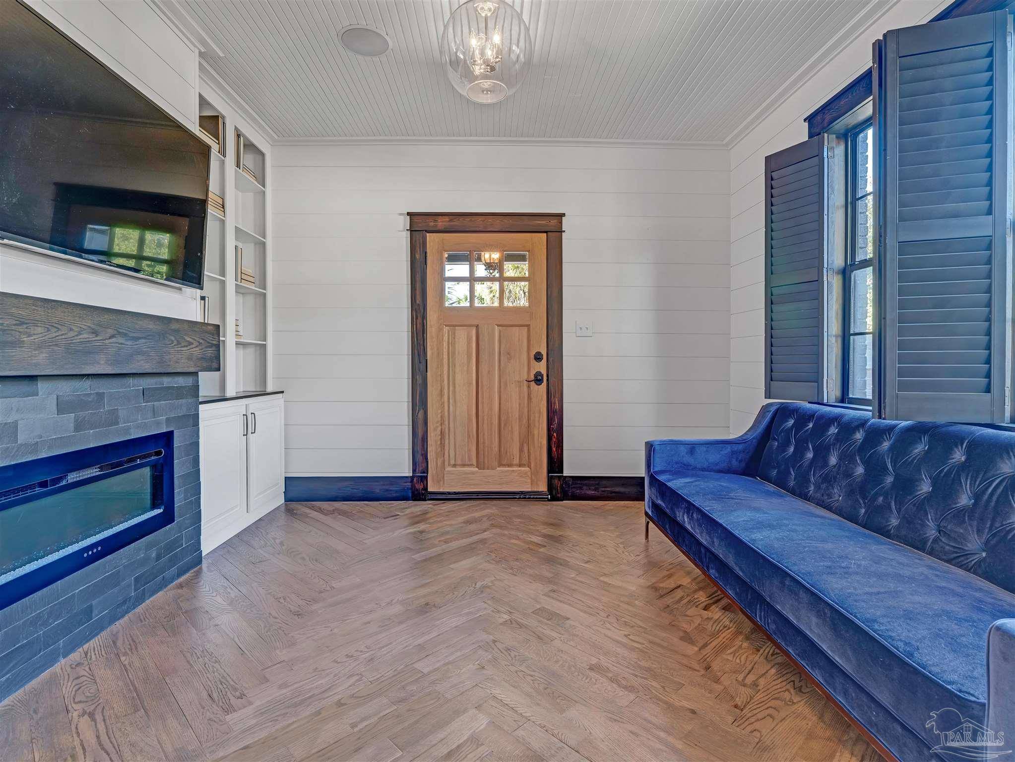 Pensacola, FL 32503,1408 N 7th Ave