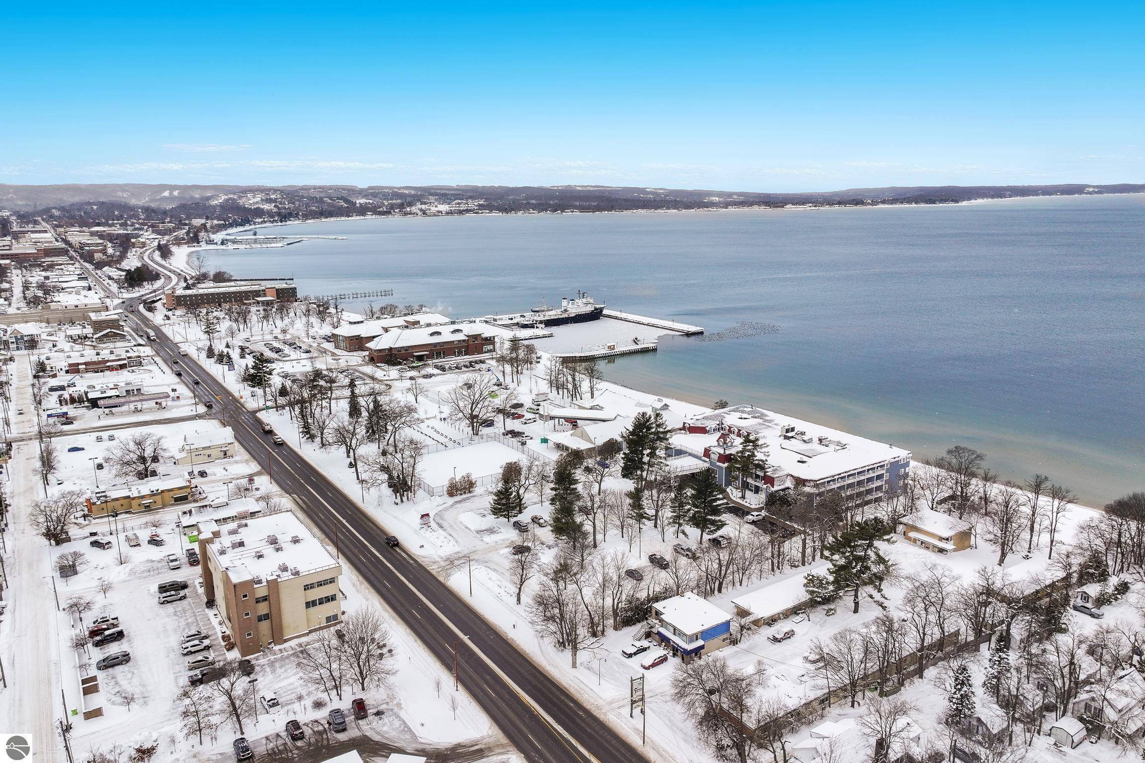 Traverse City, MI 49686,841 E Front Street 849 E Front St