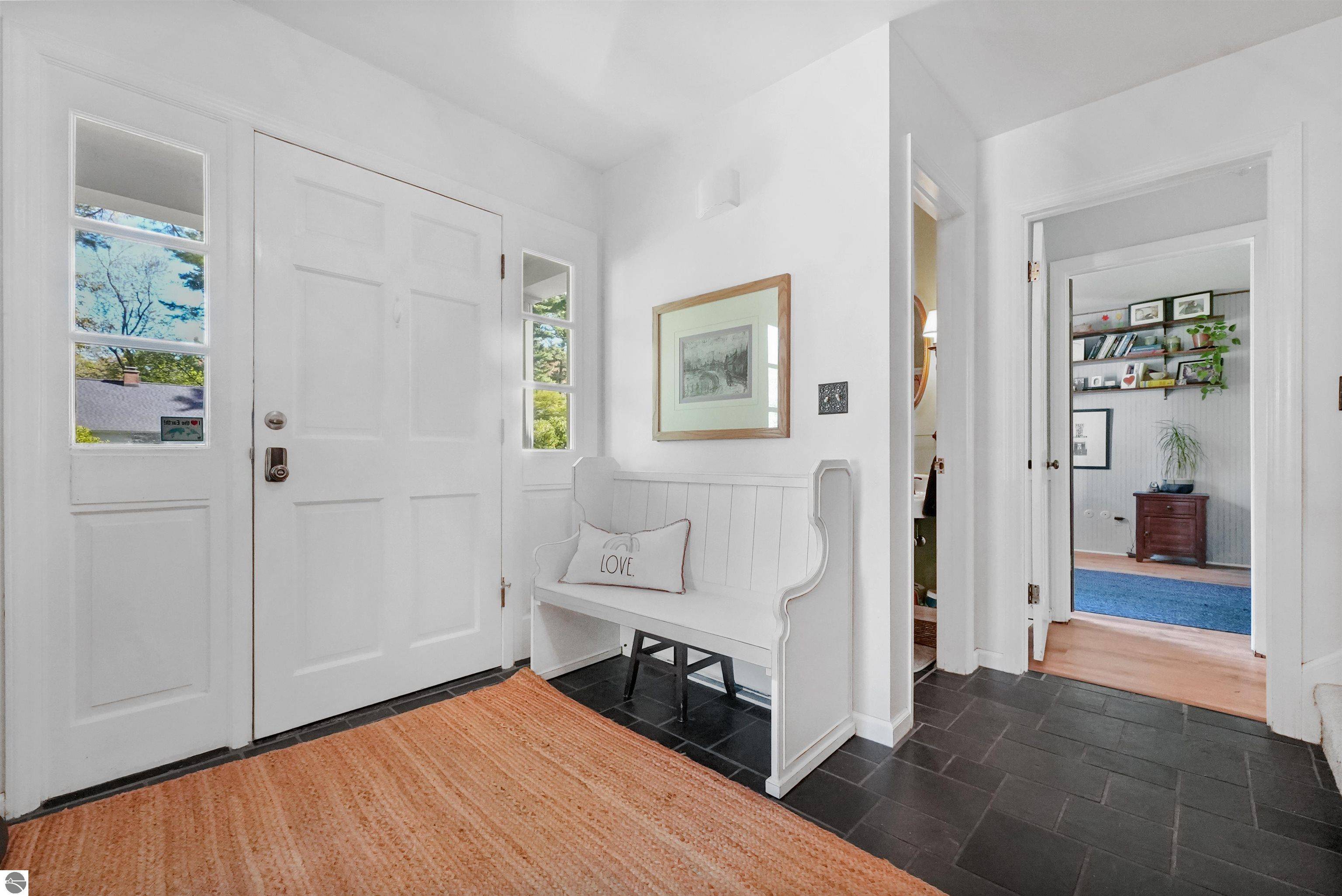 Traverse City, MI 49686,1310 Peninsula Court