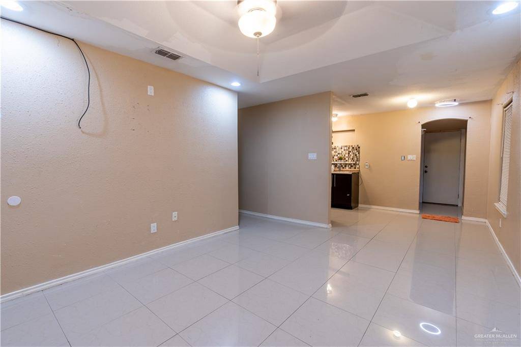 Brownsville, TX 78520,24 Mesquite ST