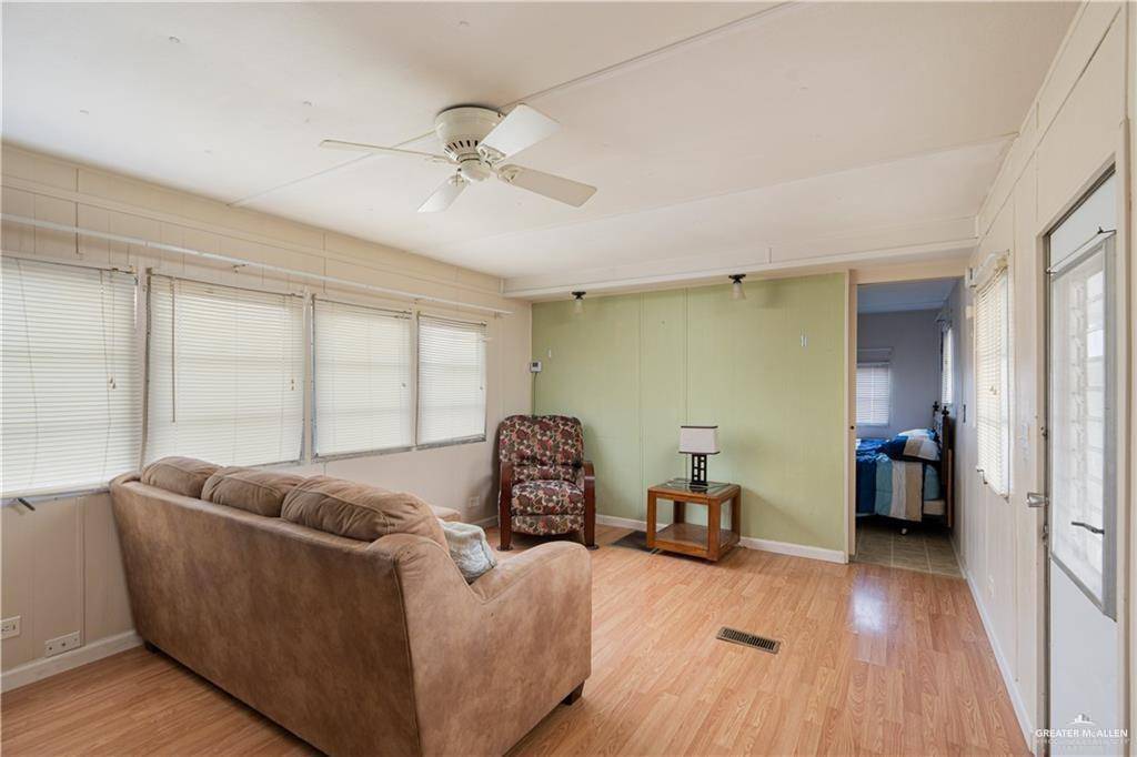 Alamo, TX 78516,1236 Desert Willow ST