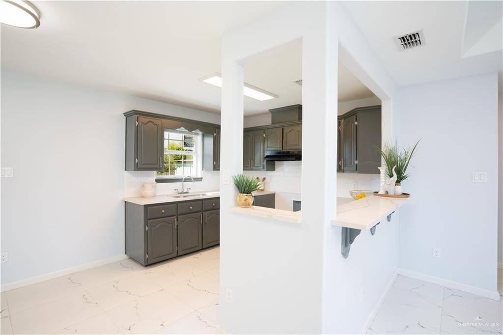 San Juan, TX 78589,2405 Hibiscus DR