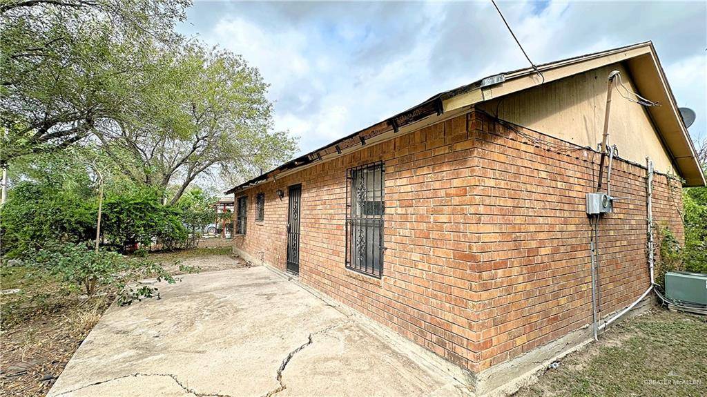 Alamo, TX 78516,1307 Royal Palm ST