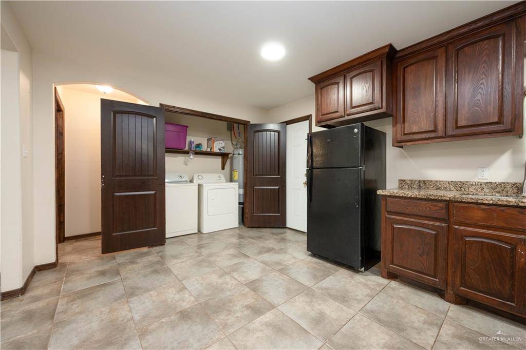 Rio Hondo, TX 78583,118 Forest ST