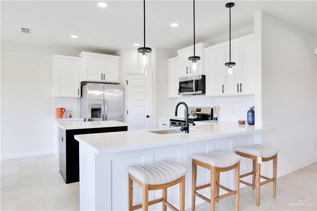 San Benito, TX 78586,1618 Stirrup CIR