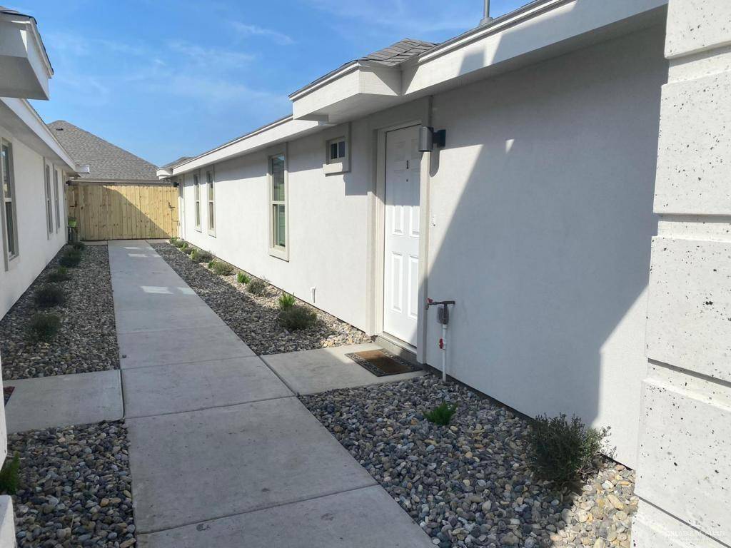 Weslaco, TX 78596,1304 Alta Vista DR #4
