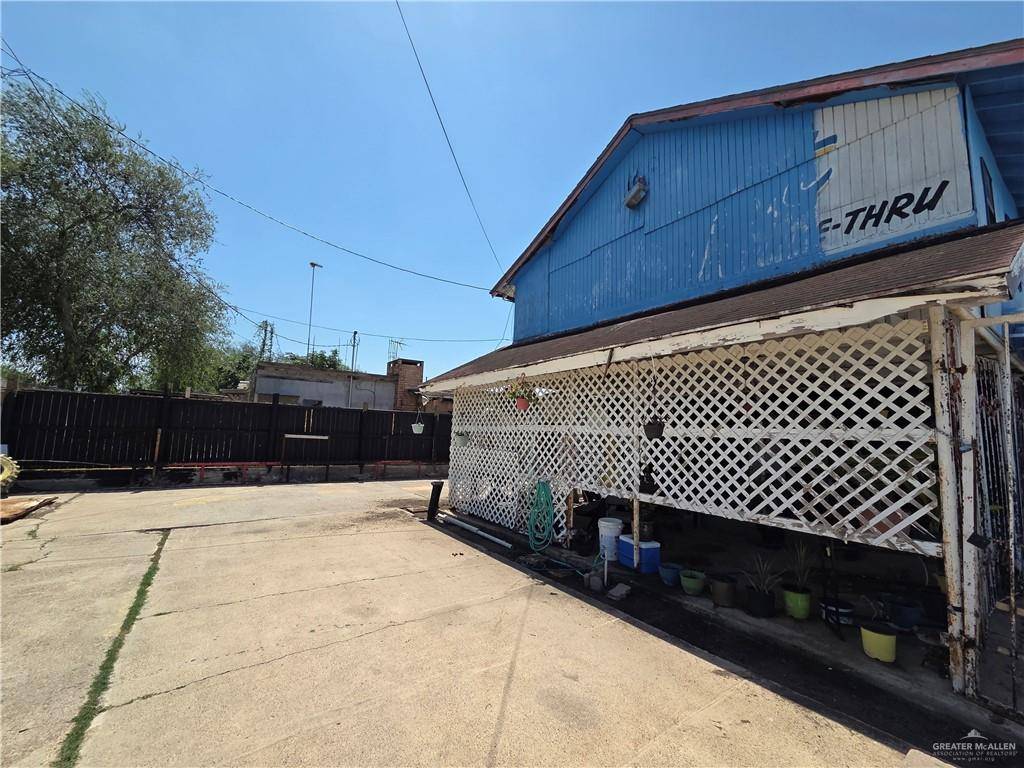 Edinburg, TX 78542,1120 S Raul Longoria RD