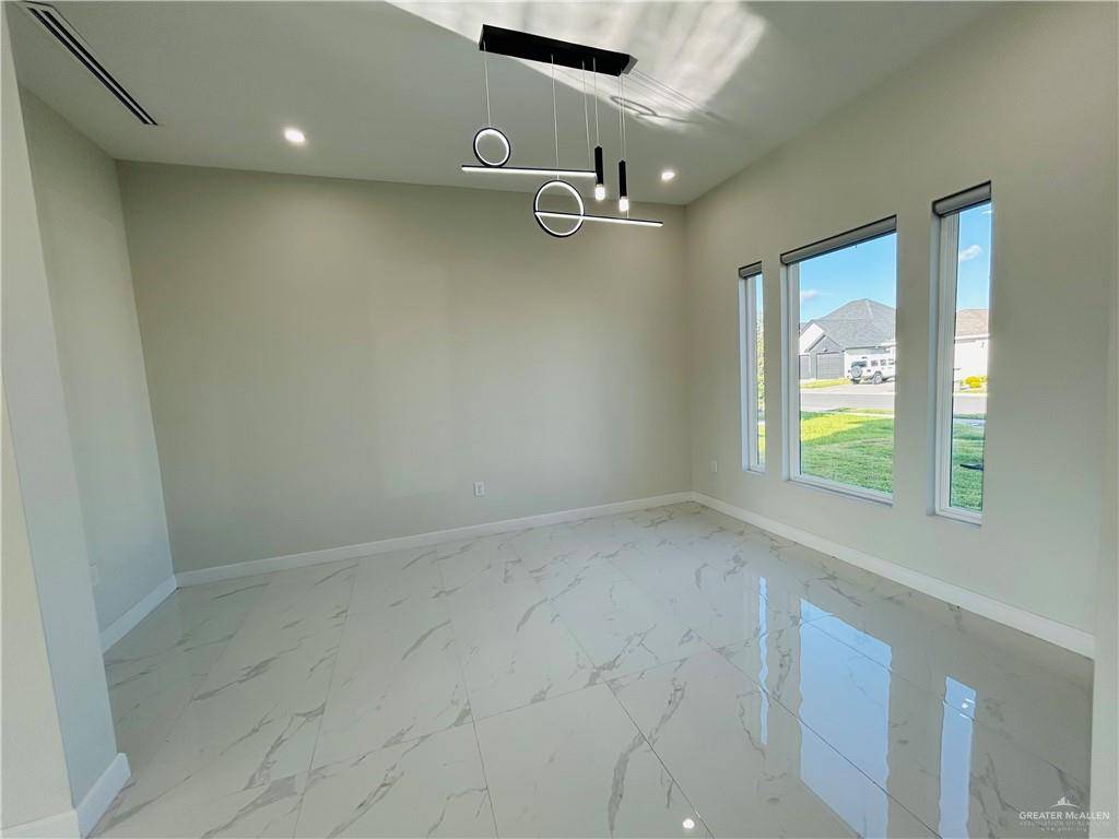 Mcallen, TX 78504,4904 N 26th ST