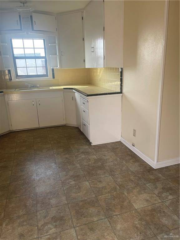 Edinburg, TX 78541,112 E Van Week ST