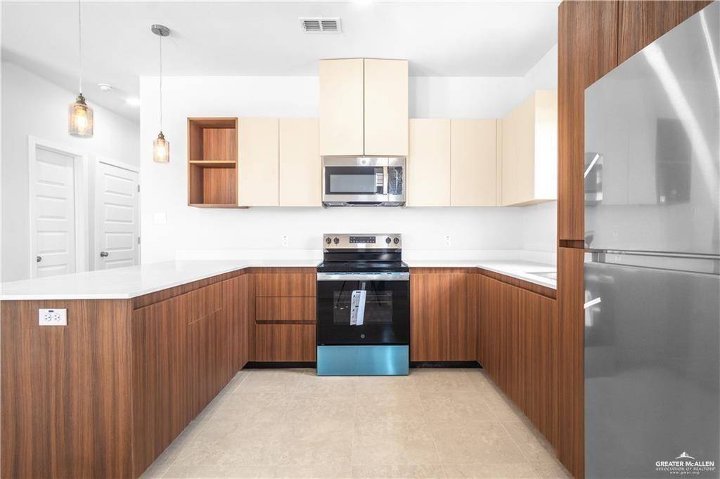 Edinburg, TX 78541,408 Onyx DR #2