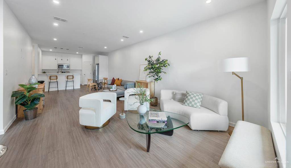 Brownsville, TX 78520,165 W Ruben M Torres BLVD