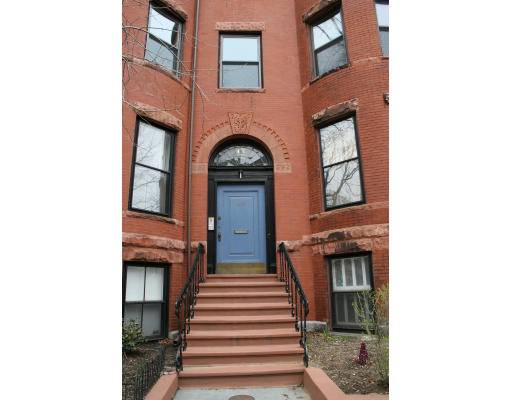 Brookline, MA 02446,43 Carlton Street #3