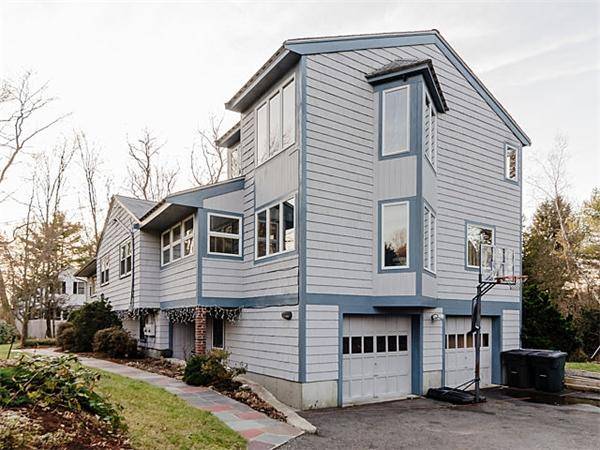 Weston, MA 02493,68 Lexington Street