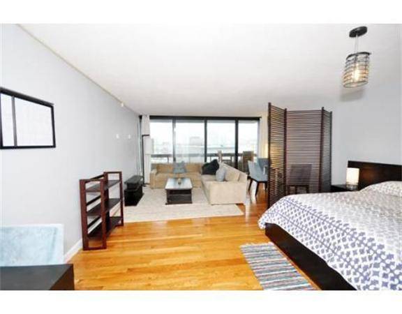 Boston, MA 02215,566 Commonwealth Av #804