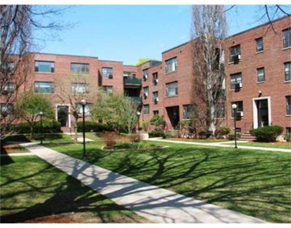 Brookline, MA 02446,53 Harvard Avenue #4