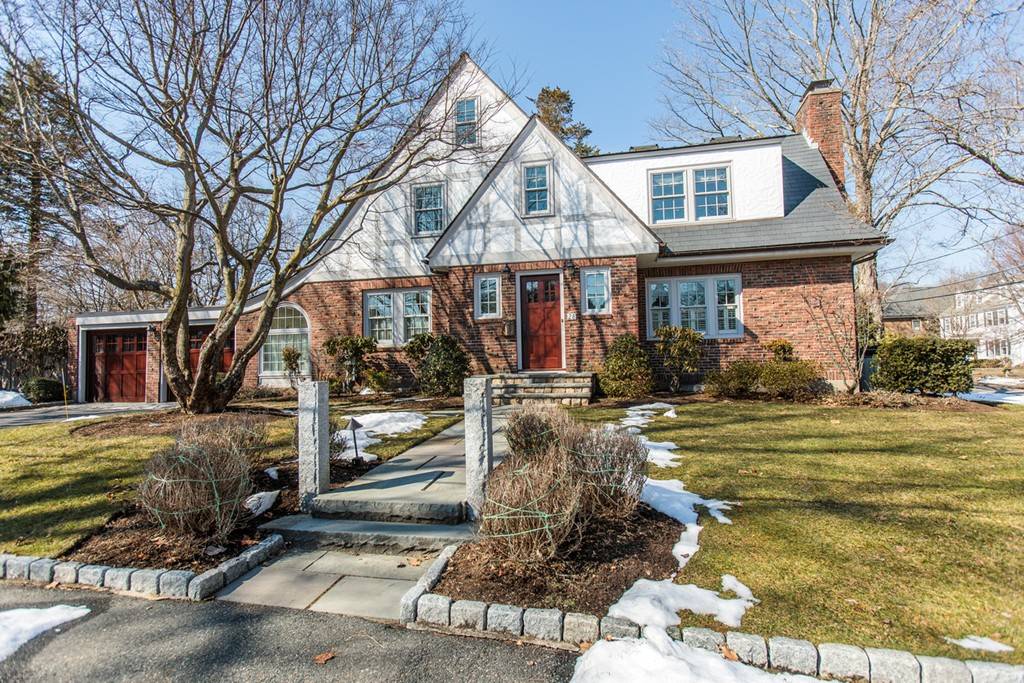 Wellesley, MA 02482,28 Belair Road