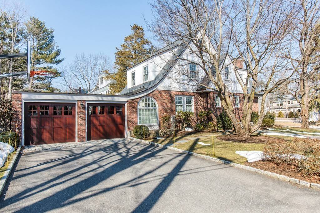 Wellesley, MA 02482,28 Belair Road