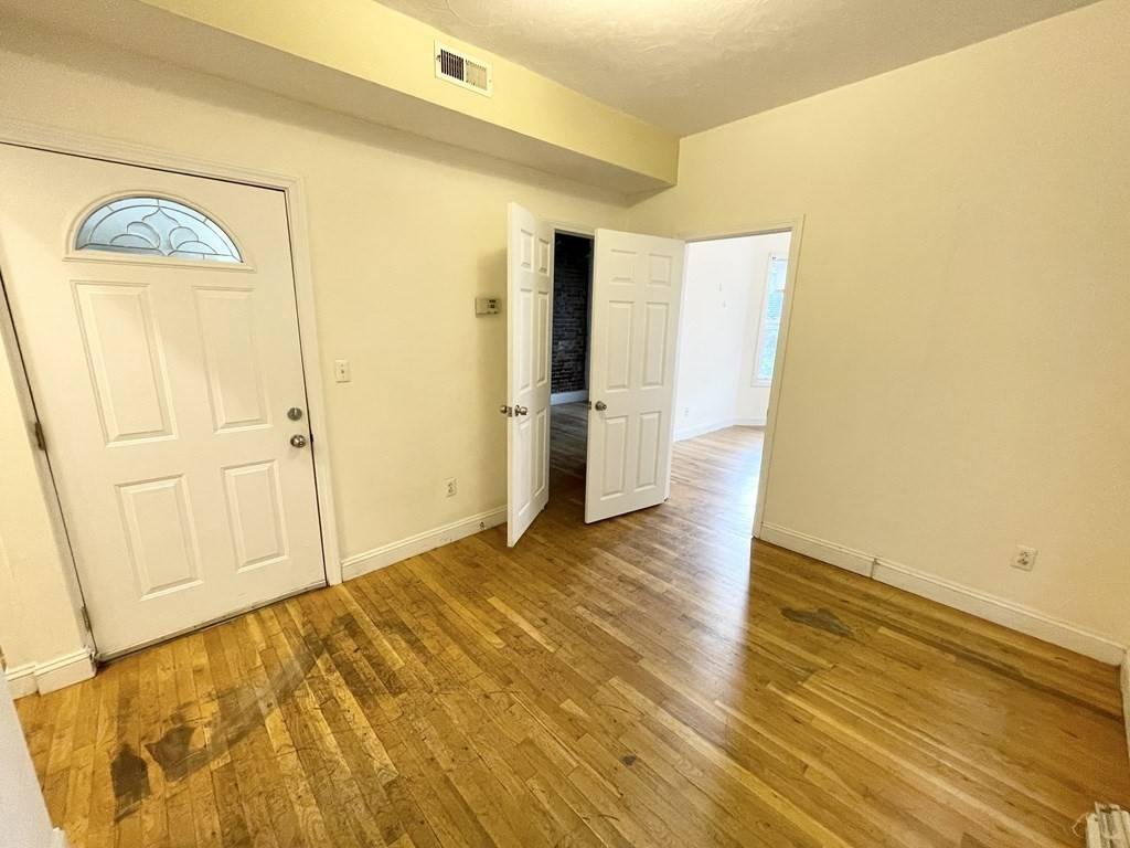 Boston, MA 02120,733 Parker Street #2