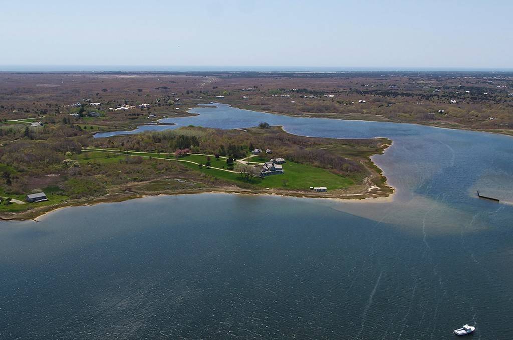 Nantucket, MA 02554,260 Polpis Rd