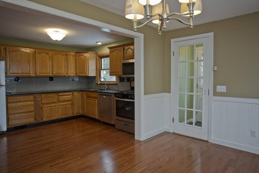 Springfield, MA 01118,64 Surrey Rd