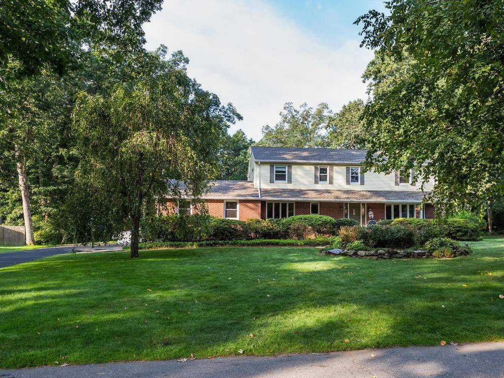 Longmeadow, MA 01106,184 Primrose Drive