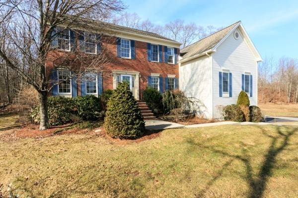 Holliston, MA 01746,36 Peter St