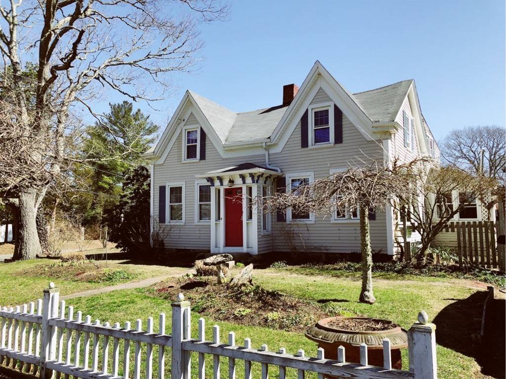 Mattapoisett, MA 02739,60 Acushnet Rd