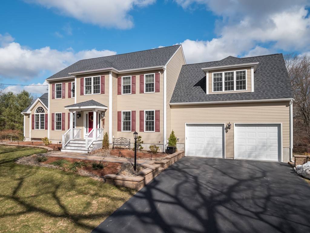 North Attleboro, MA 02760,90 Huntsbridge