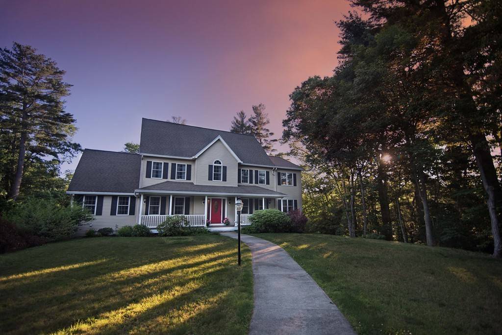Middleton, MA 01949,128 Essex Street