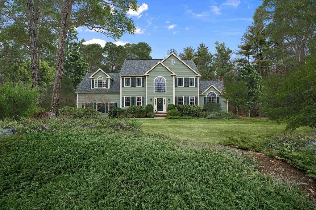 Hopkinton, MA 01748,32 Falcon Ridge Dr