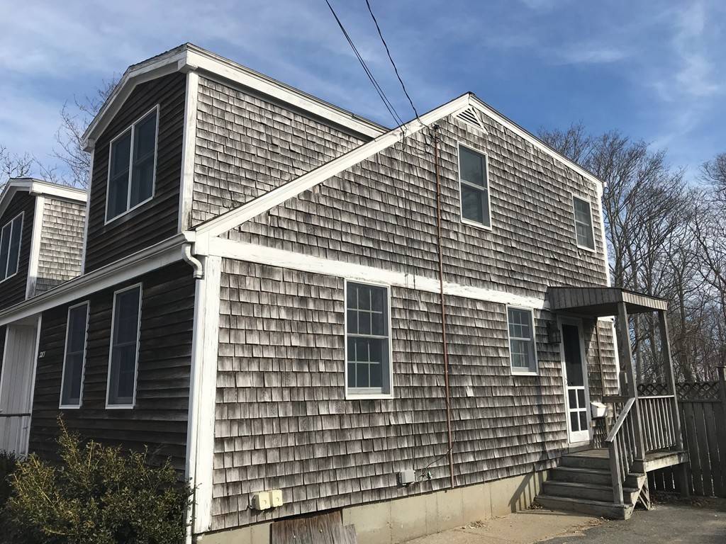 Fairhaven, MA 02719,283 Sconticut Neck Rd