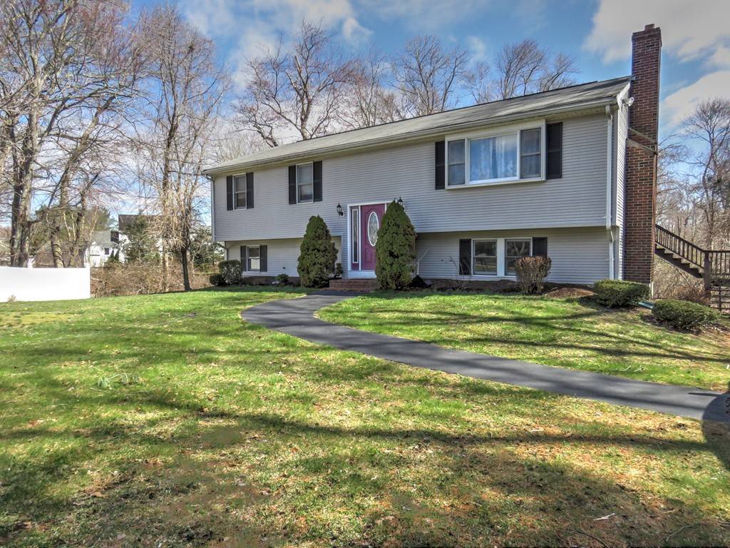 Abington, MA 02351,90 Bernard Cir