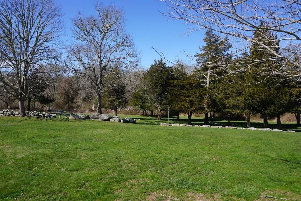 Westport, MA 02790,5 Maple Lane