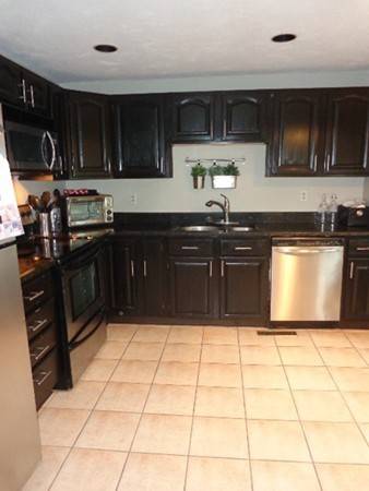 Raynham, MA 02768,69 Leonard St #unit-7