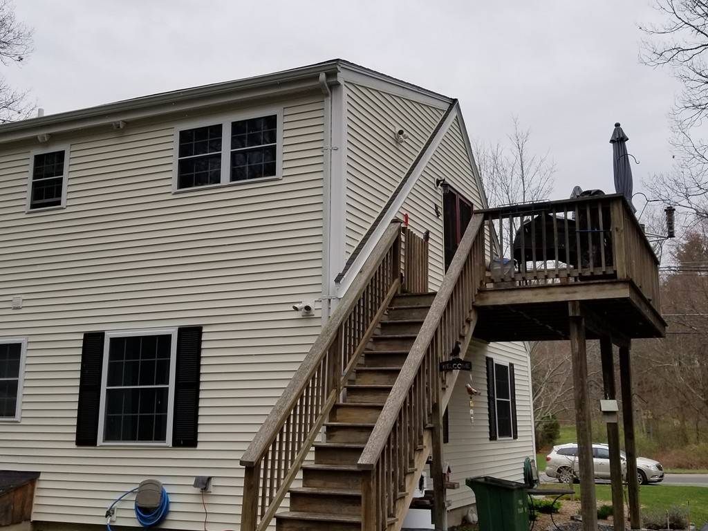 Uxbridge, MA 01569,177 Douglas Street