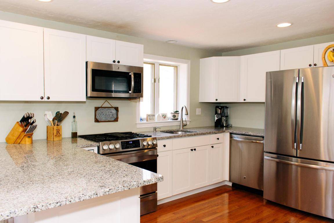 Sandwich, MA 02644,39 Grand Oak Rd
