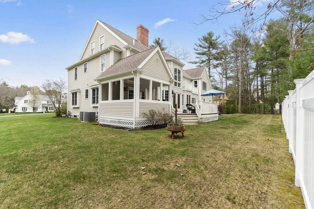 Duxbury, MA 02332,131 Rogers Way